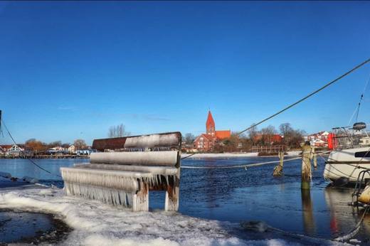 Der Hafen im Winter